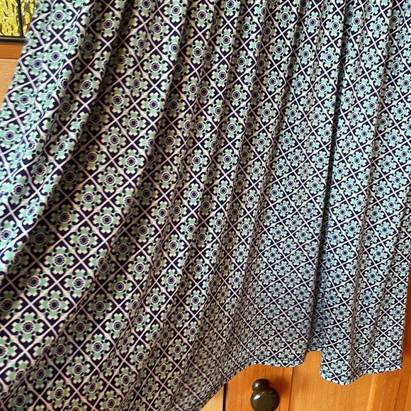 PTP 20 inches. 34 inches tag says 2X I feel it’s more of a large. - Picture 11 of 12